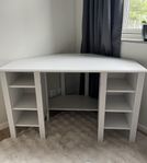 Hörnskrivbord/sminkbord