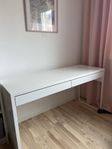 Skrivbord