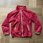 POLARN O. PYRET Rosa/Röd Vindjacka