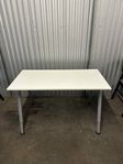 Skrivbord från IKEA - GALANT 120x60 