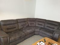 King soffa från Mio med 2st el recliner + usb uttag