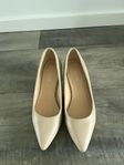 Cream Color Low Heeled Shoes