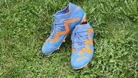 Fotbollsskor Puma strl 38