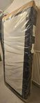 HELT NY Säng 90x200 från European house of beds