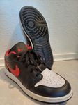 Sneakers Air Jordan 1 "White Toe" stl 40