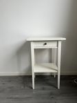 Hemnes Ikea sängbord