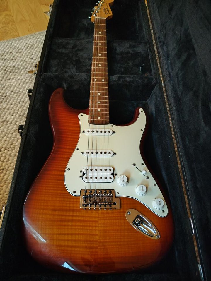 Fender Stratocaster 