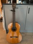 Akustisk gitarr Yamaha C45 + capo