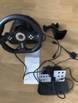 Game Stop ratt med pedaler för Play Station 2 och 3.