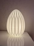 BORDSLAMPA / Porslin / Form av Ägg