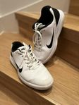 golfskor Nike strl 43