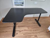 Skrivbord / Hörnbord