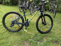 Cykel Trek Marlin 5 27,5 tum