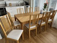 Matgrupp - Stort bord med 8 stolar
