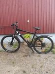 Svart Mountainbike 