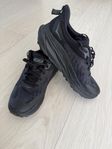 Hoka Challenger ATR 7