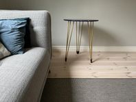 designbord Rund / ben från Prettypegs