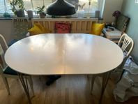 Köksbord