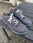 Oanvända Clarks storlek 47