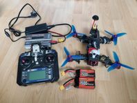 FPV-drönardelar med handkontroll