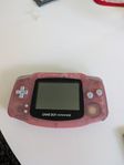 Gameboy Advance med Pokemon gold och silver, samt andra spel