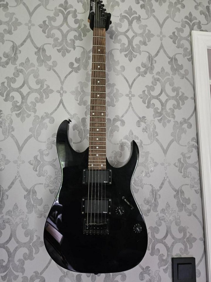 Ibanez Gia