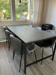 Köksbord med 6st stolar