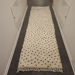 Helt oanvänd äkta Marockansk Beni Ourain matta 80×280 cm