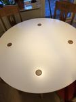 köksbord med 4 stolar