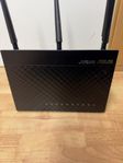 Asus RT-AC68U. Router
