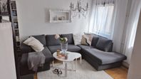 Soffa i väldigt bra skick.