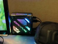 En mini Cyberpunk Pc för allt möjligt