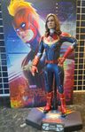 Captain Marvel från Hot toys