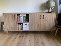 Sideboard med mycket förvaring