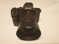 Sony A7II med 8GB SD kort och Sony FE 50/1,8 objektiv