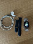 Apple Watch Series 3 42mm (Nike run club)