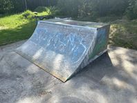 Kickbike/Skateboard ramper 