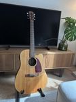 FENDER - Stålsträngad gitarr med mikrofon