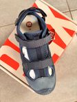 Nya: Sandaler strl 35