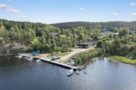 Näringsfastighet vid inre Gullmarsfjorden