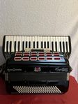Dragspel, Super Cromatic, PIANO