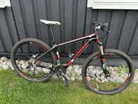 Mtb 29 tums hjul kolfiberram. 