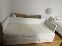 hemnes säng