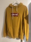 levi’s-hoodie
