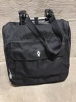 babyzen yoyo vagn med ryggsäck, handbagage på flygplan.