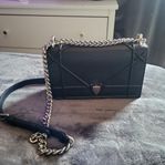 Dior diorama small 
