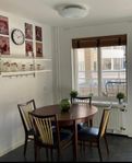 nice vintage 60s extandable round/oval table with 6 chairs