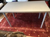Skrivbord Ikea Lagkapten och Adils ben 