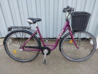 Puch damcykel.  28 tum. 3 växlar. 