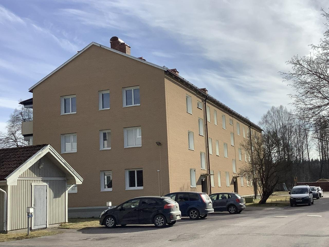 Ljus 1:a, 44 kvm med inglasad...